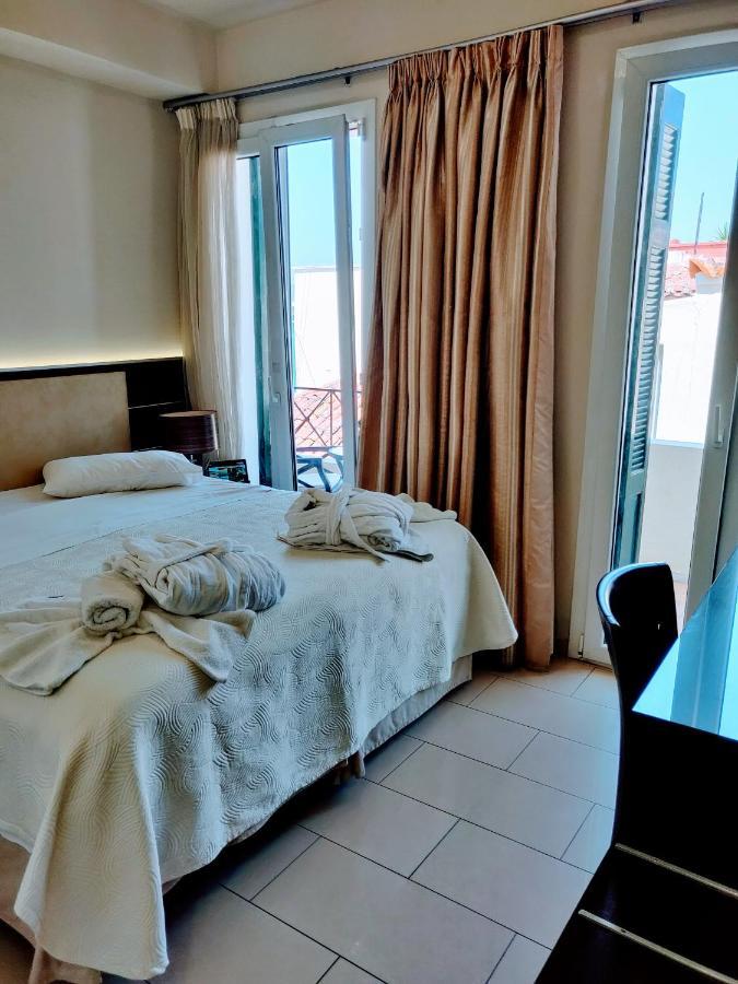 The Manessi City Boutique Hotel 포로스타운 외부 사진