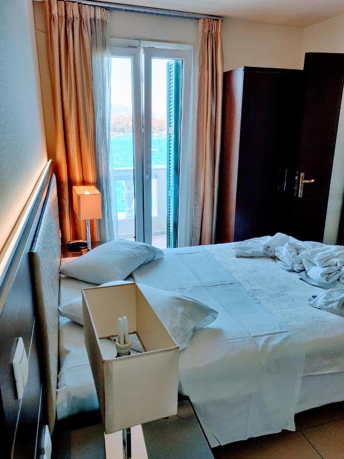 The Manessi City Boutique Hotel 포로스타운 외부 사진