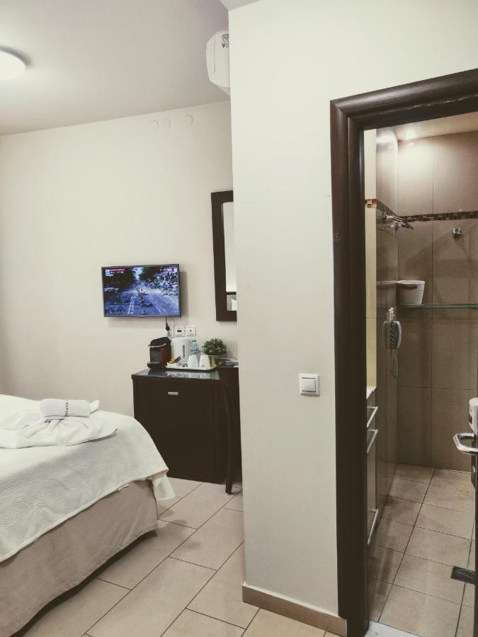 The Manessi City Boutique Hotel 포로스타운 외부 사진