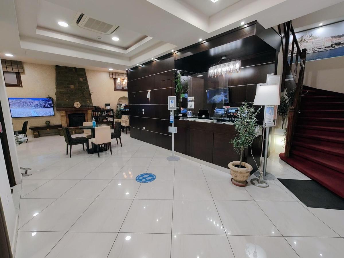 The Manessi City Boutique Hotel 포로스타운 외부 사진